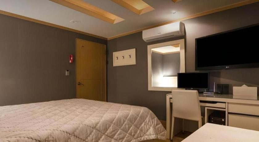 Sinyoung Motel โซล ภายนอก รูปภาพ