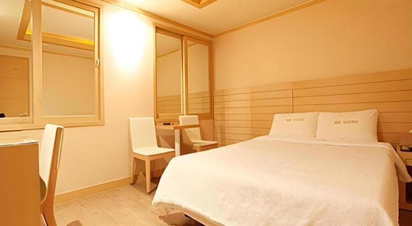 Sinyoung Motel โซล ภายนอก รูปภาพ