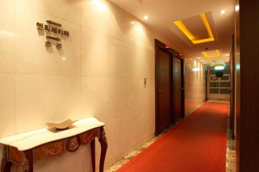Sinyoung Motel โซล ภายนอก รูปภาพ
